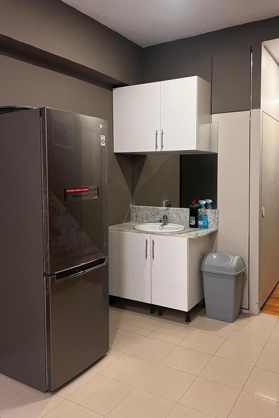 Hostel Estrella 20 Madrid Eksteriør bilde